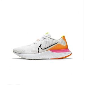 Nike renew run